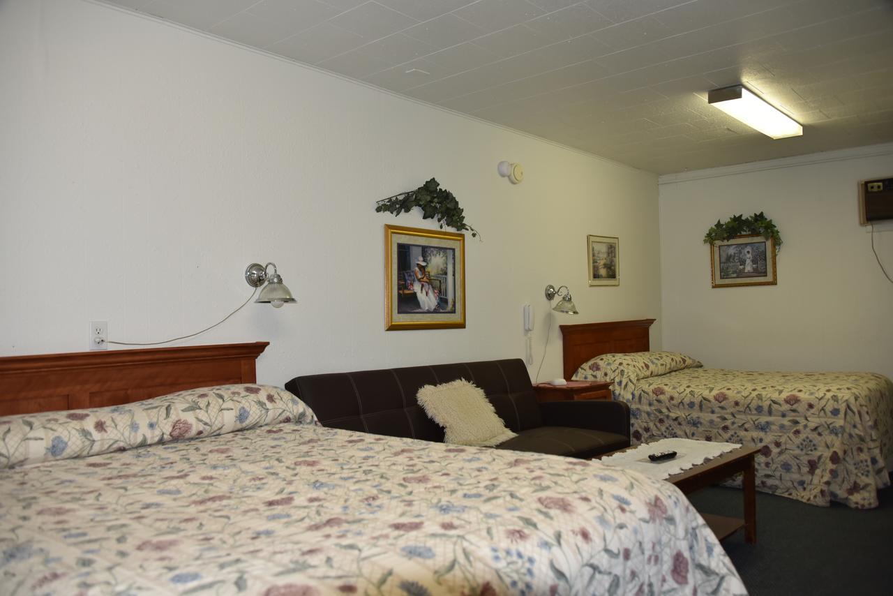 Royals Inn Motel Malta Zewnętrze zdjęcie