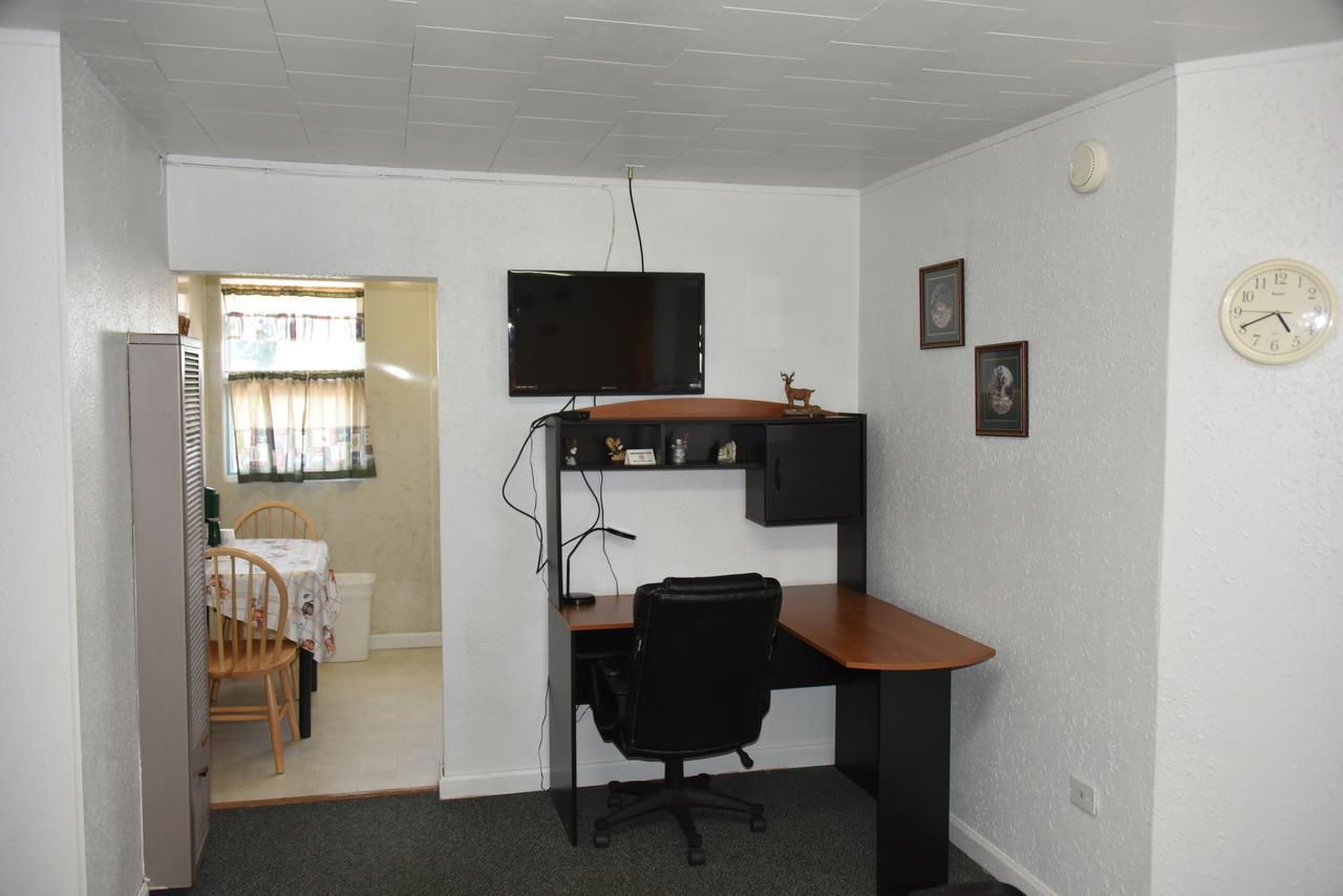 Royals Inn Motel Malta Zewnętrze zdjęcie